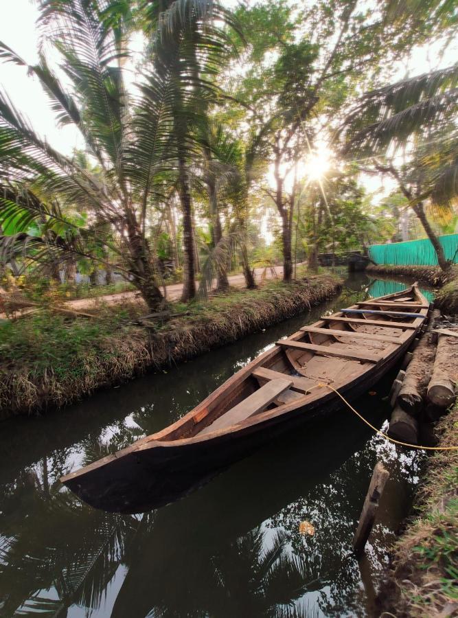 Prakruthi Residency Munroeisland Mundrothuruth Exterior foto