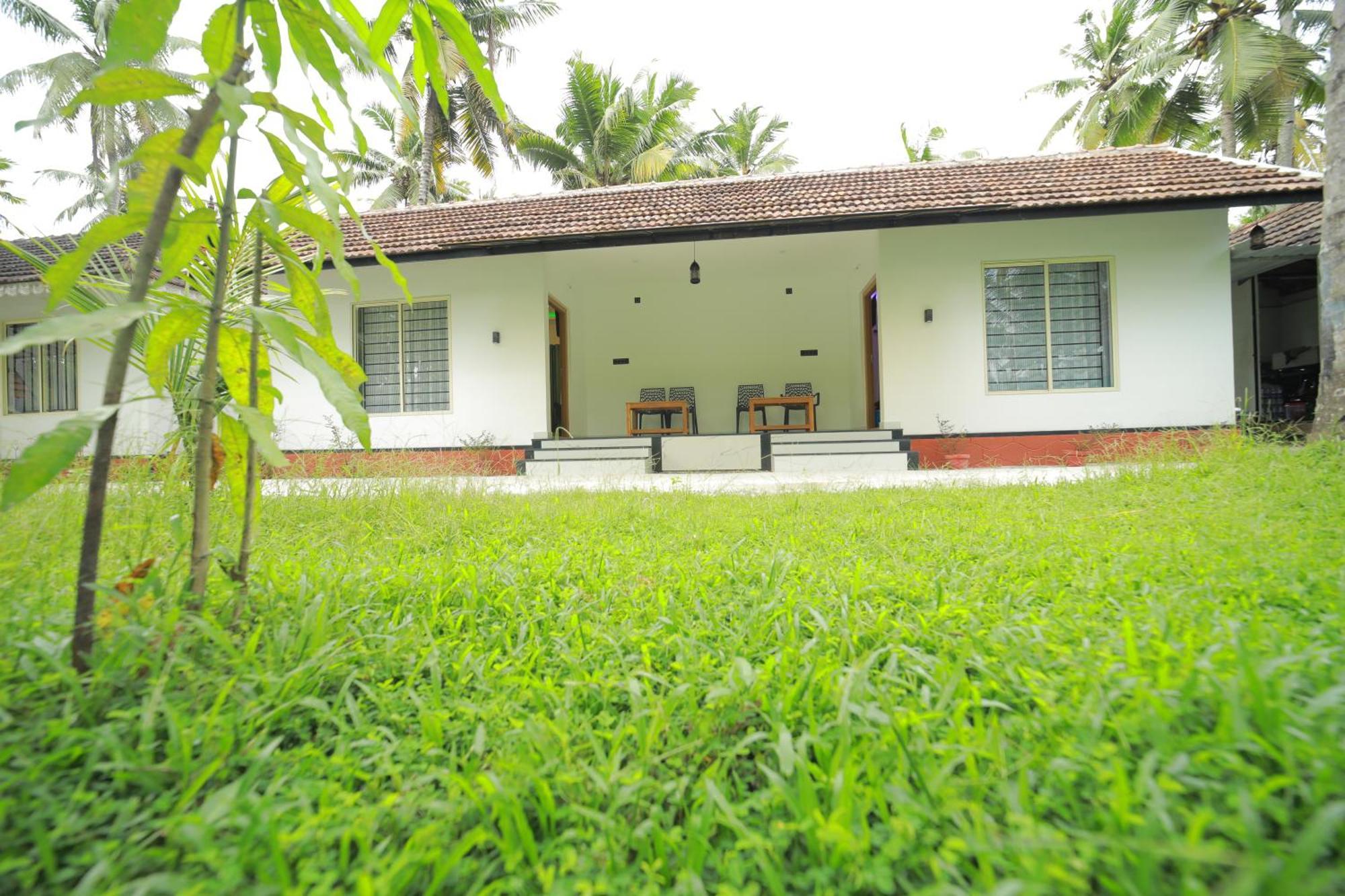 Prakruthi Residency Munroeisland Mundrothuruth Exterior foto