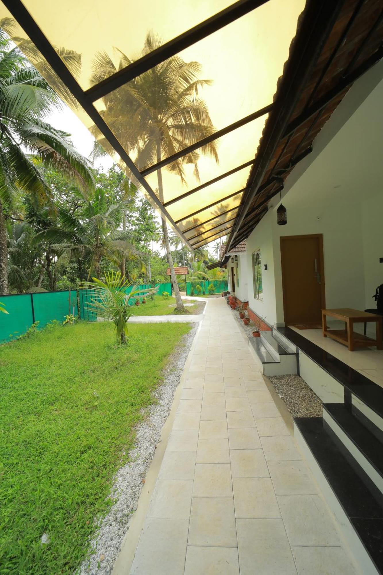 Prakruthi Residency Munroeisland Mundrothuruth Exterior foto