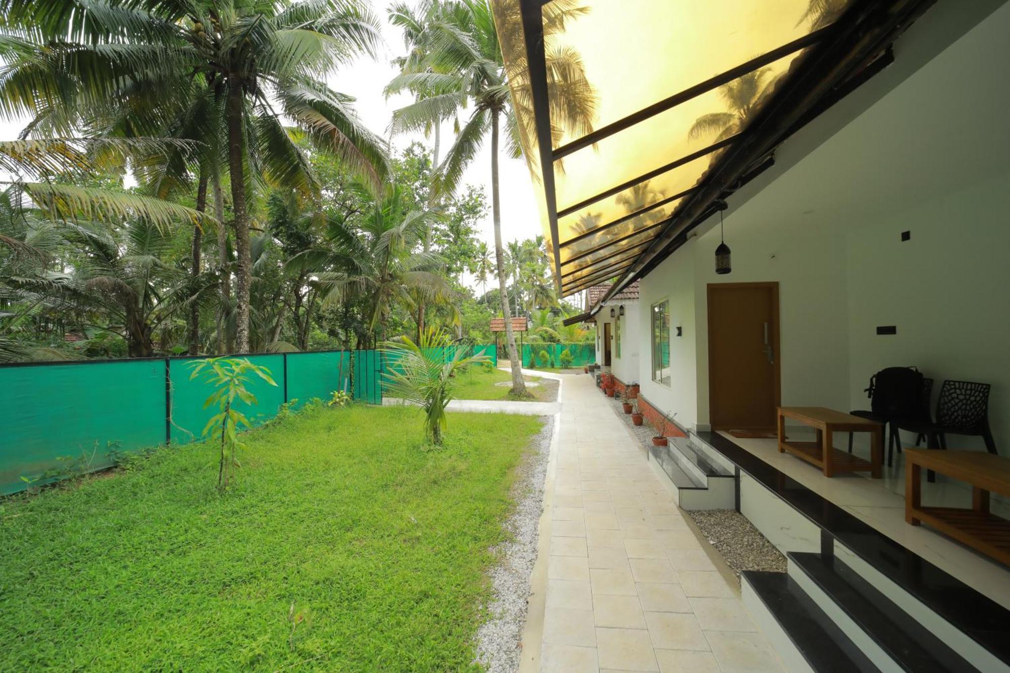 Prakruthi Residency Munroeisland Mundrothuruth Exterior foto