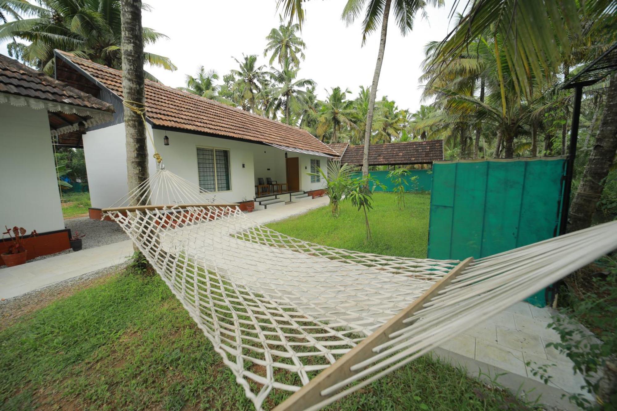 Prakruthi Residency Munroeisland Mundrothuruth Exterior foto